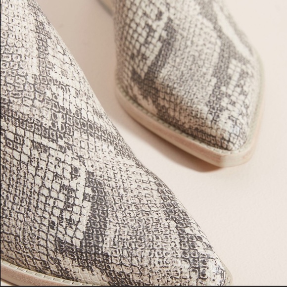 Dolce vita shanta western sock python boots - Picture 4 of 9